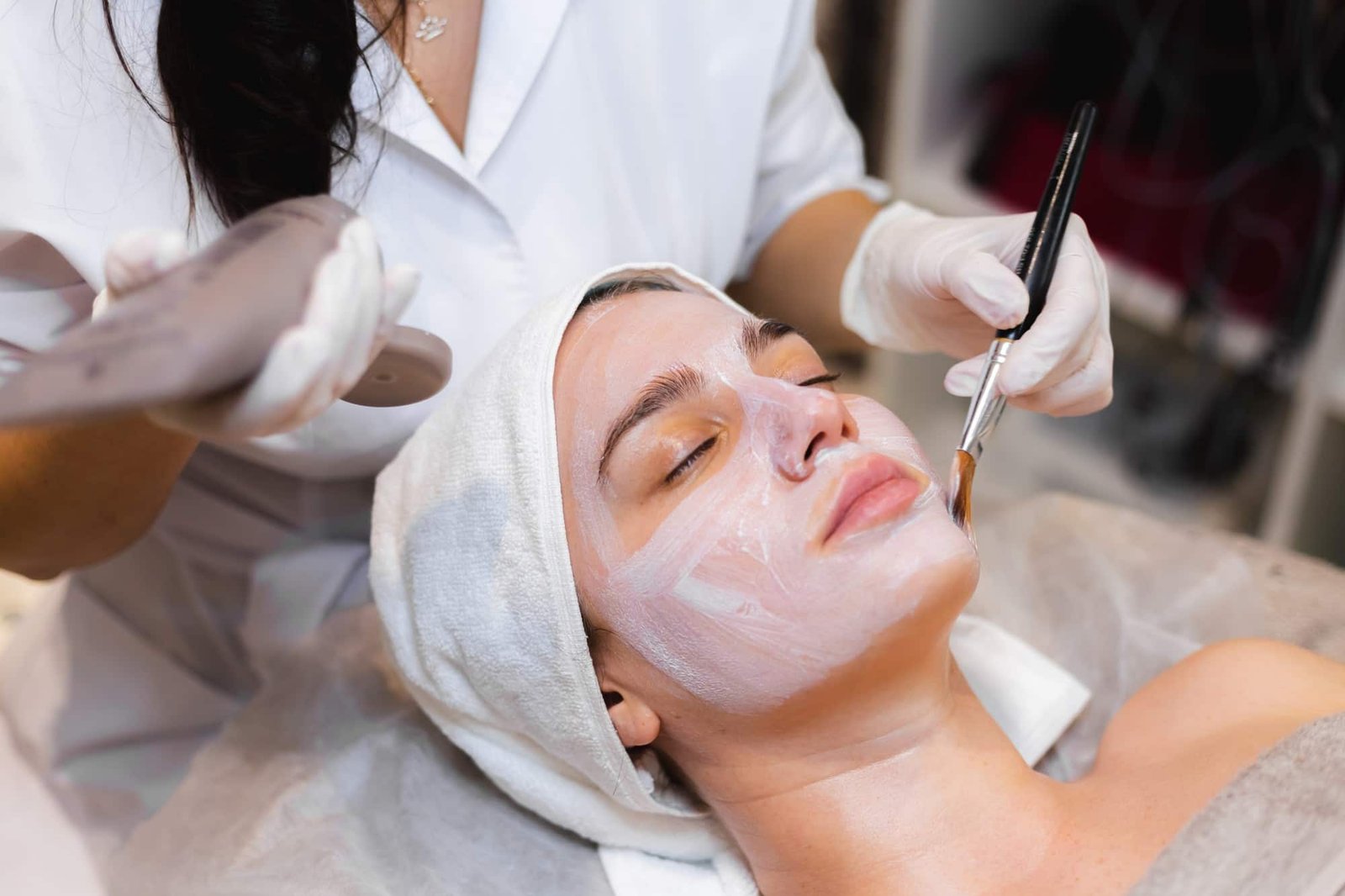 Which Facial Is Best for Your Skin Type?